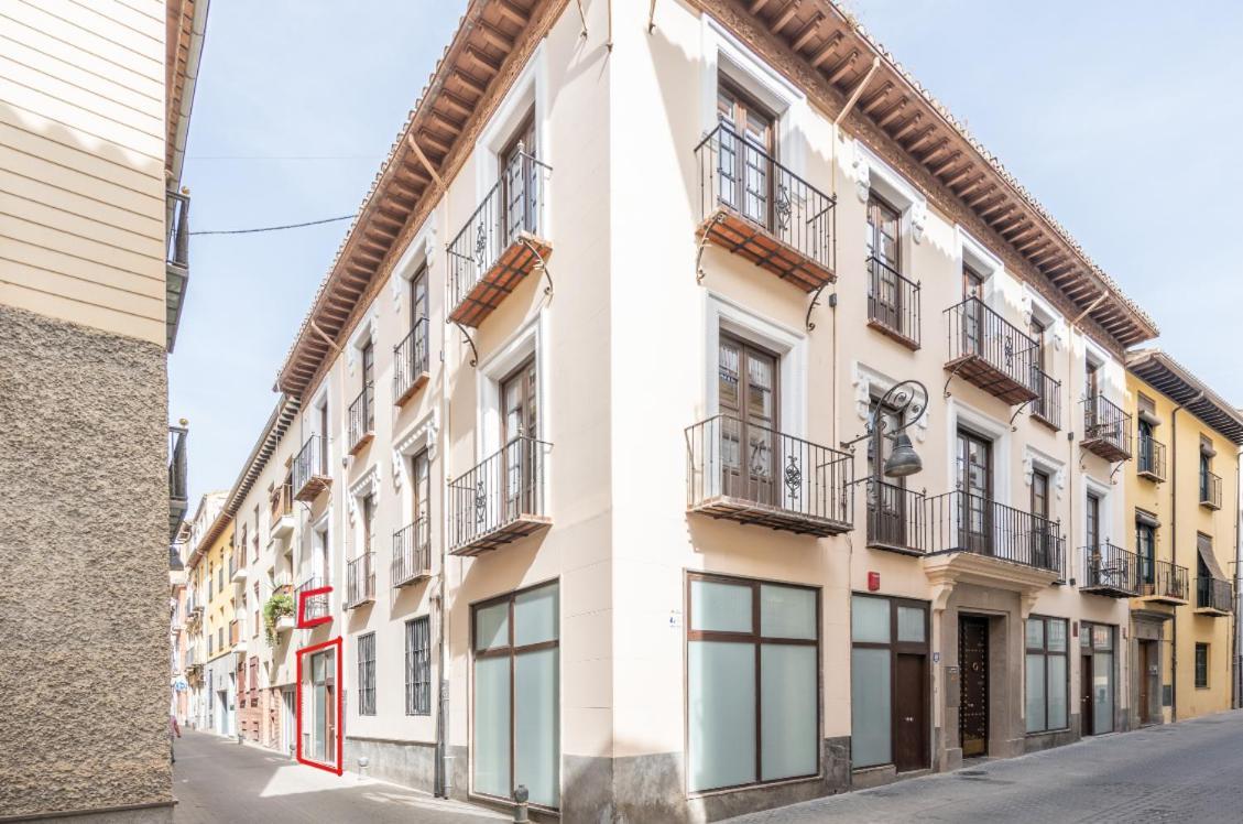Apartamentos Luna Suites Palacio Dorita Granada Exterior photo